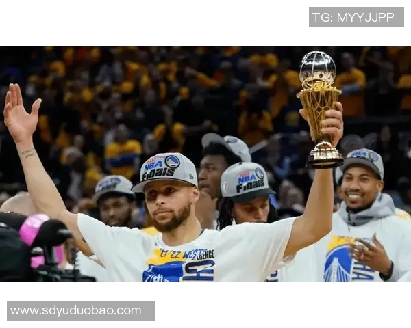 上海篮球队的节奏与战术分析聚焦球队发展与未来展望 上海篮球队的节奏与战术分析聚焦球队发展与未来展望