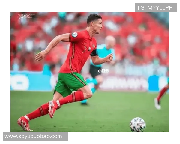 世界足球明星携手共创友谊之桥传递热爱与团结的精神