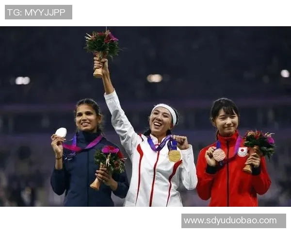 北京羽毛球队在杯赛积分榜上以90分稳居第一名展现强劲实力